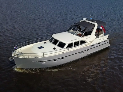 Noblesse Cruiser 42 ELEGANCE (2014)
